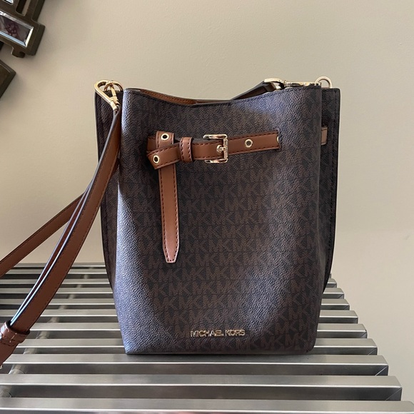 BRAND NEW Michael Kors Purse - Picture 3 of 4